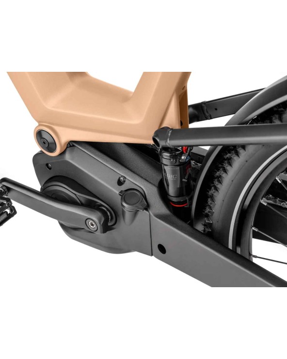 Detail suspension Xroad 6 FS 2026